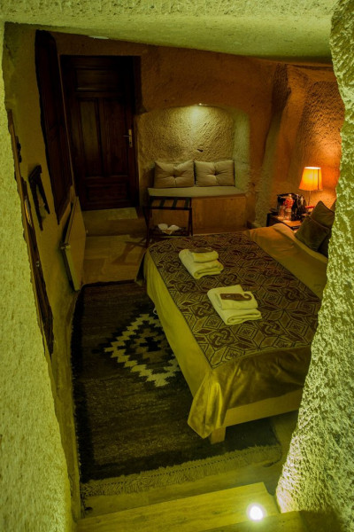 Premier Cave Suite